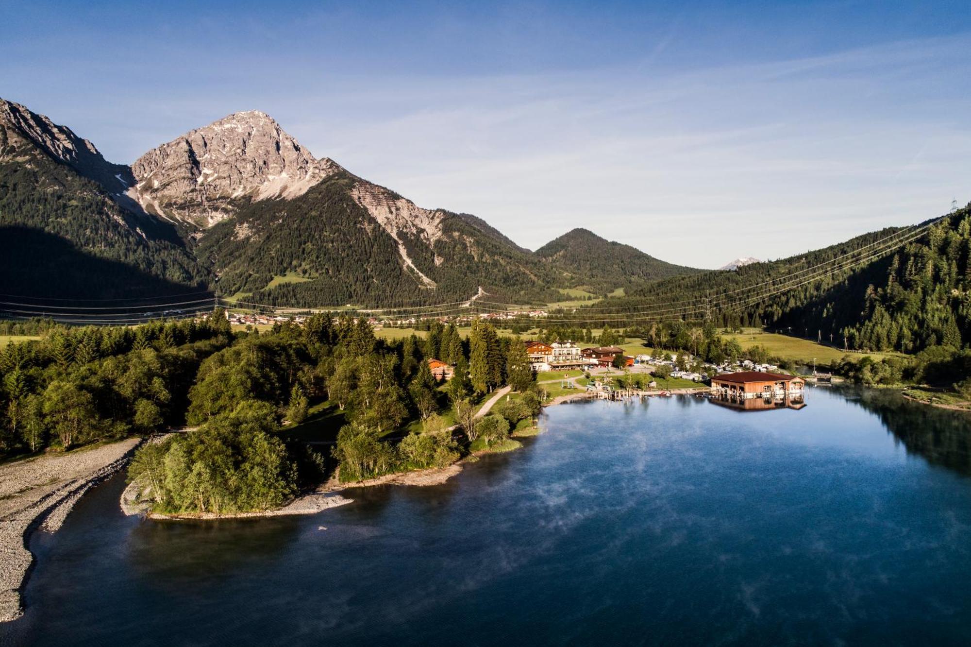 Hotel Fischer Am See Heiterwang Buitenkant foto